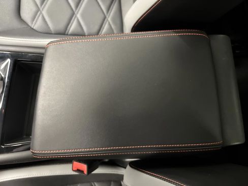 Used 2024 Volkswagen Atlas Peak Edition SEL image 21