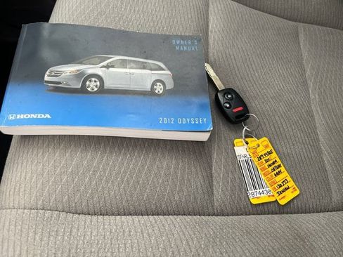 Used 2012 Honda Odyssey LX image 24