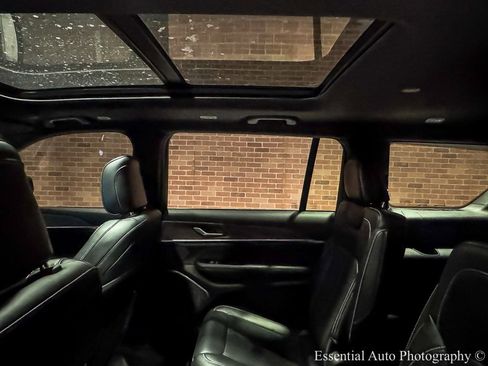 Used 2024 Jeep Grand Cherokee L Overland w/ Trailer Tow Package image 16