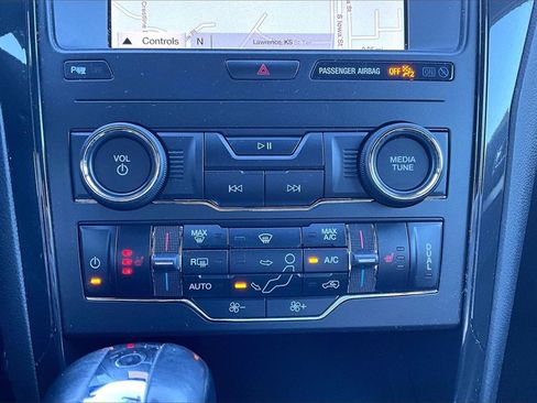 Used 2019 Ford Explorer XLT w/ Equipment Group 202A image 32