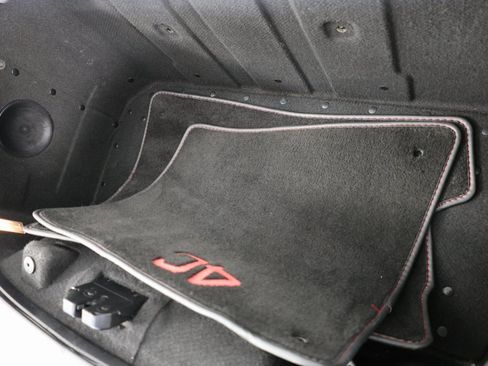 Used 2015 Alfa Romeo 4C Base w/ Leather Interior Group image 23