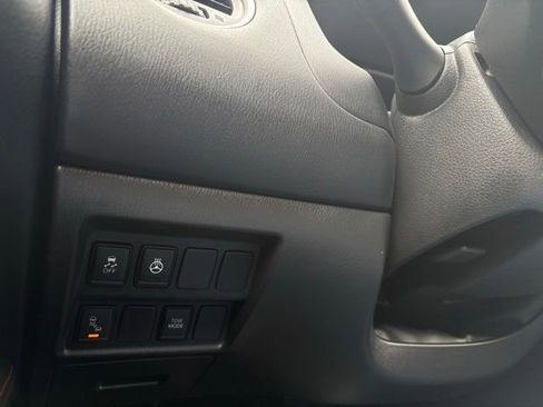 Used 2020 Nissan Pathfinder SV AWD/4WD image 22