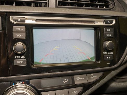 Used 2016 Toyota Prius C One image 12