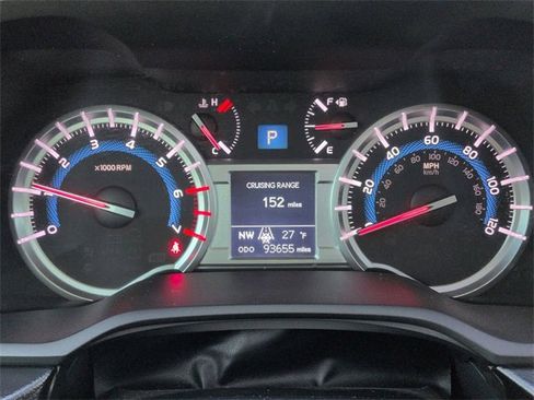 Used 2015 Toyota 4Runner SR5 image 30