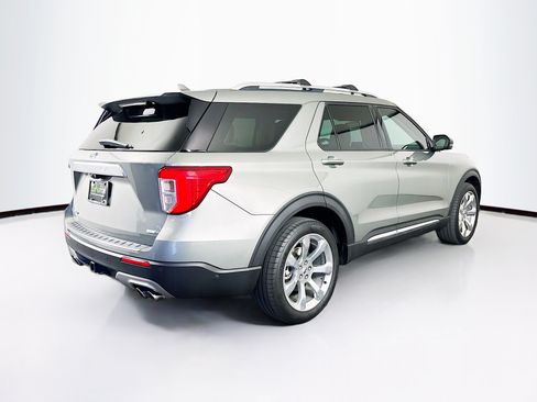 Used 2020 Ford Explorer Platinum w/ Premium Technology Package AWD/4WD image 9