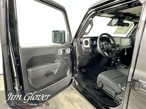 New 2026 Jeep Gladiator Sport image 20