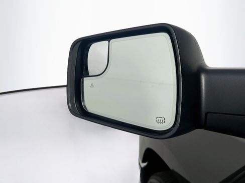 Used 2023 RAM 1500 Laramie AWD/4WD image 16