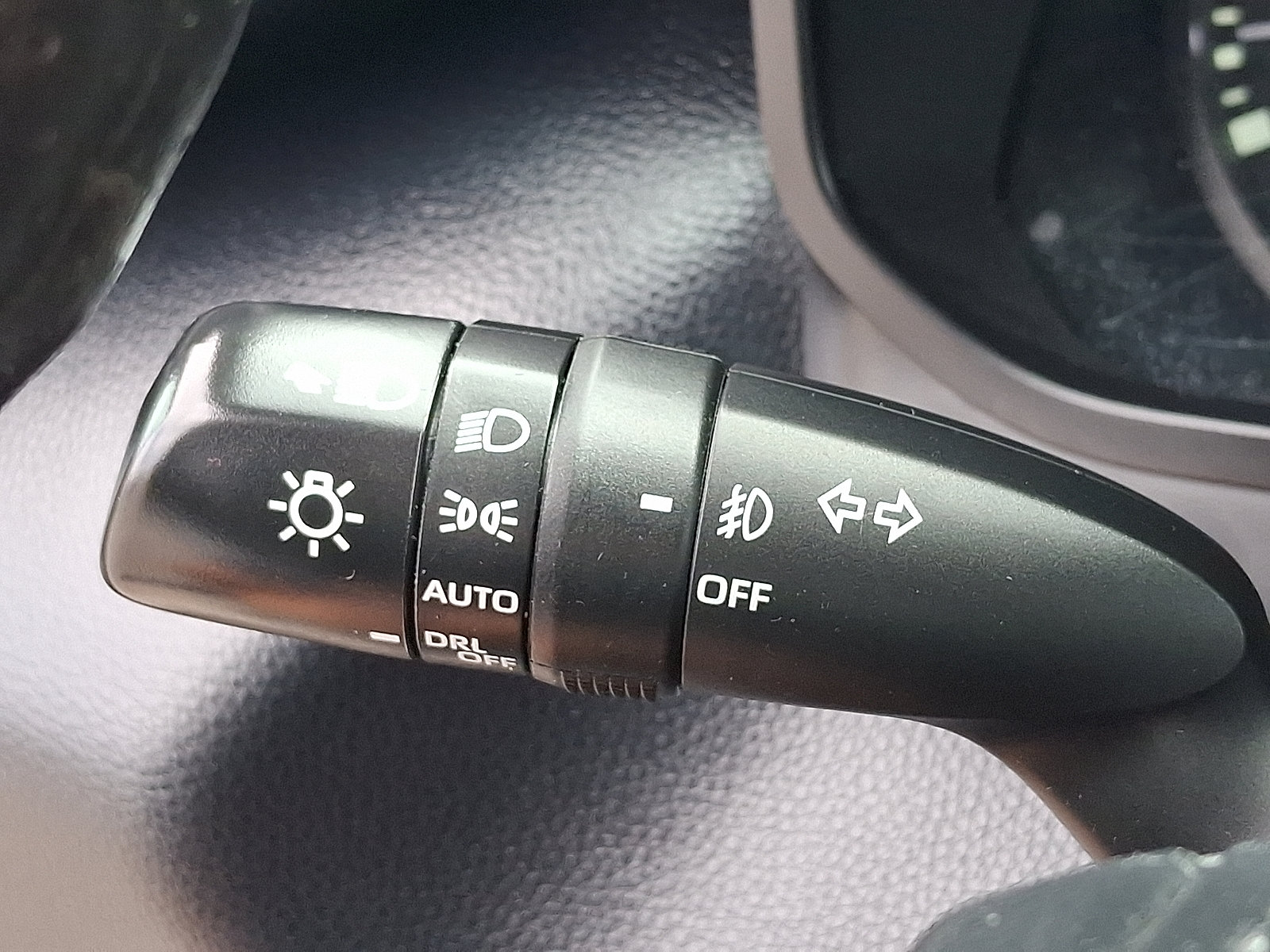 Used 2024 Toyota Tundra SR5 w/ SR5 Convenience Package AWD/4WD image 25