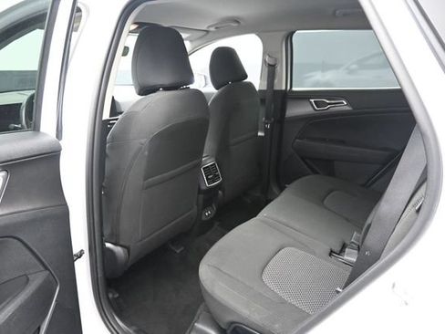 Used 2026 Kia Sportage LX FWD image 12