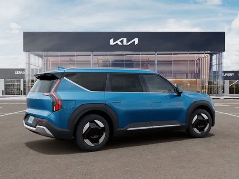 New 2026 Kia EV9 Wind AWD/4WD image 6