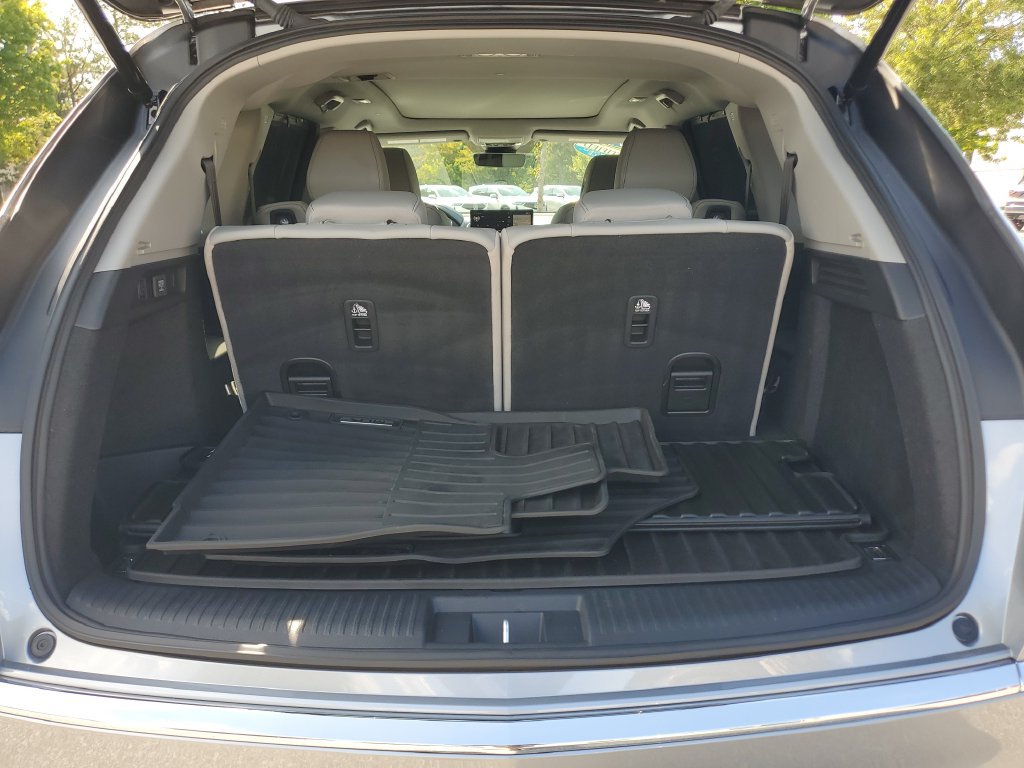 Certified 2024 Acura MDX w/ Technology Package FWD image 9
