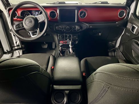 Certified 2023 Jeep Gladiator Rubicon w/ Cold Weather Group image 25