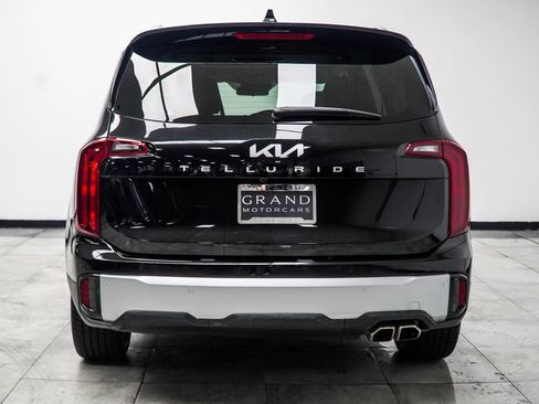 Used 2023 Kia Telluride S w/ S Sunroof Package FWD image 7