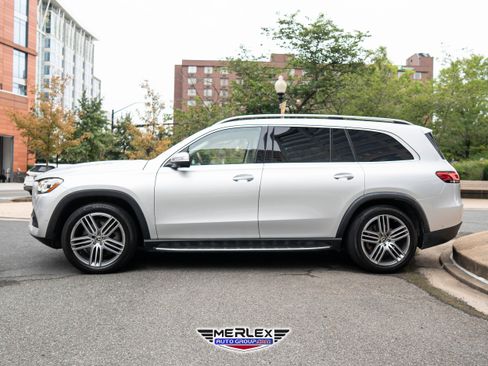 Used 2021 Mercedes-Benz GLS 450 4MATIC image 4