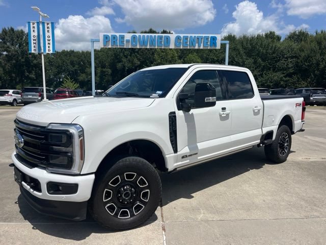 Used 2025 Ford F350 Platinum AWD/4WD image 2