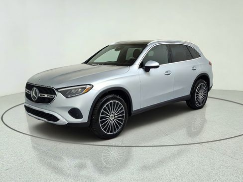 Certified 2026 Mercedes-Benz GLC 300 image 1