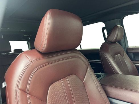 Used 2022 Ford Expedition Max Limited image 50