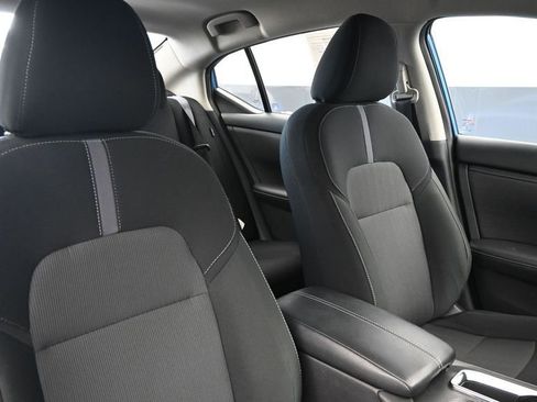 Used 2025 Nissan Sentra SV FWD image 11