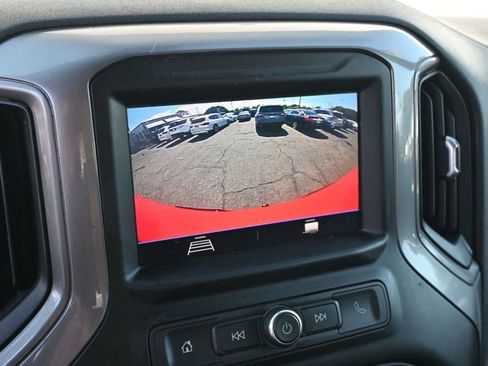 Used 2020 Chevrolet Silverado 1500 Custom w/ Custom Value Package image 11