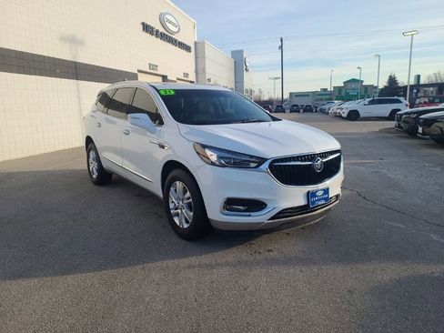 Used 2021 Buick Enclave Essence w/ Sound and Sites Package AWD/4WD image 9