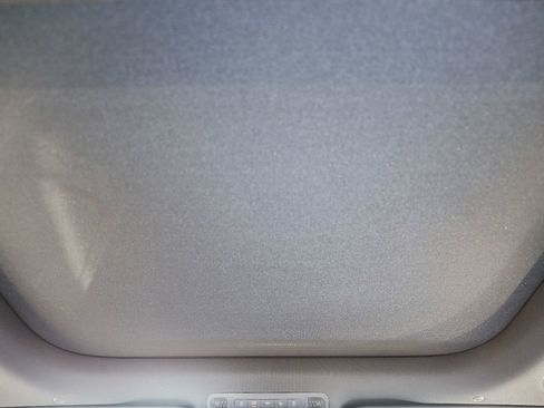 Used 2024 Mercedes-Benz EQB 300 4MATIC image 19