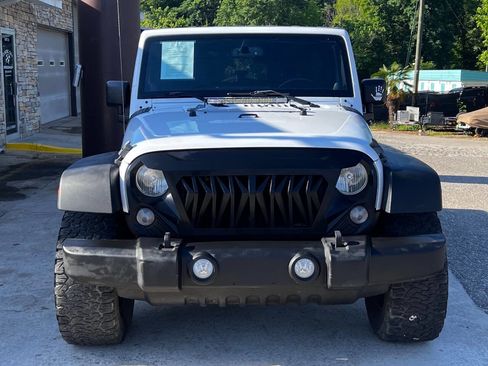 Used 2014 Jeep Wrangler Unlimited Sport w/ Quick Order Package 24S AWD/4WD image 9