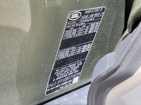 Used 2024 Land Rover Defender 130 S image 19