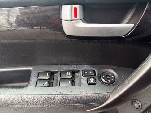 Used 2015 Kia Sorento LX image 14