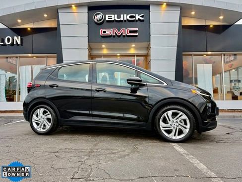 Used 2023 Chevrolet Bolt LT image 2