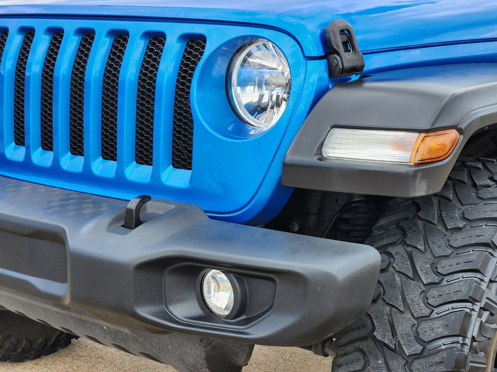 Used 2022 Jeep Wrangler Sport AWD/4WD image 10