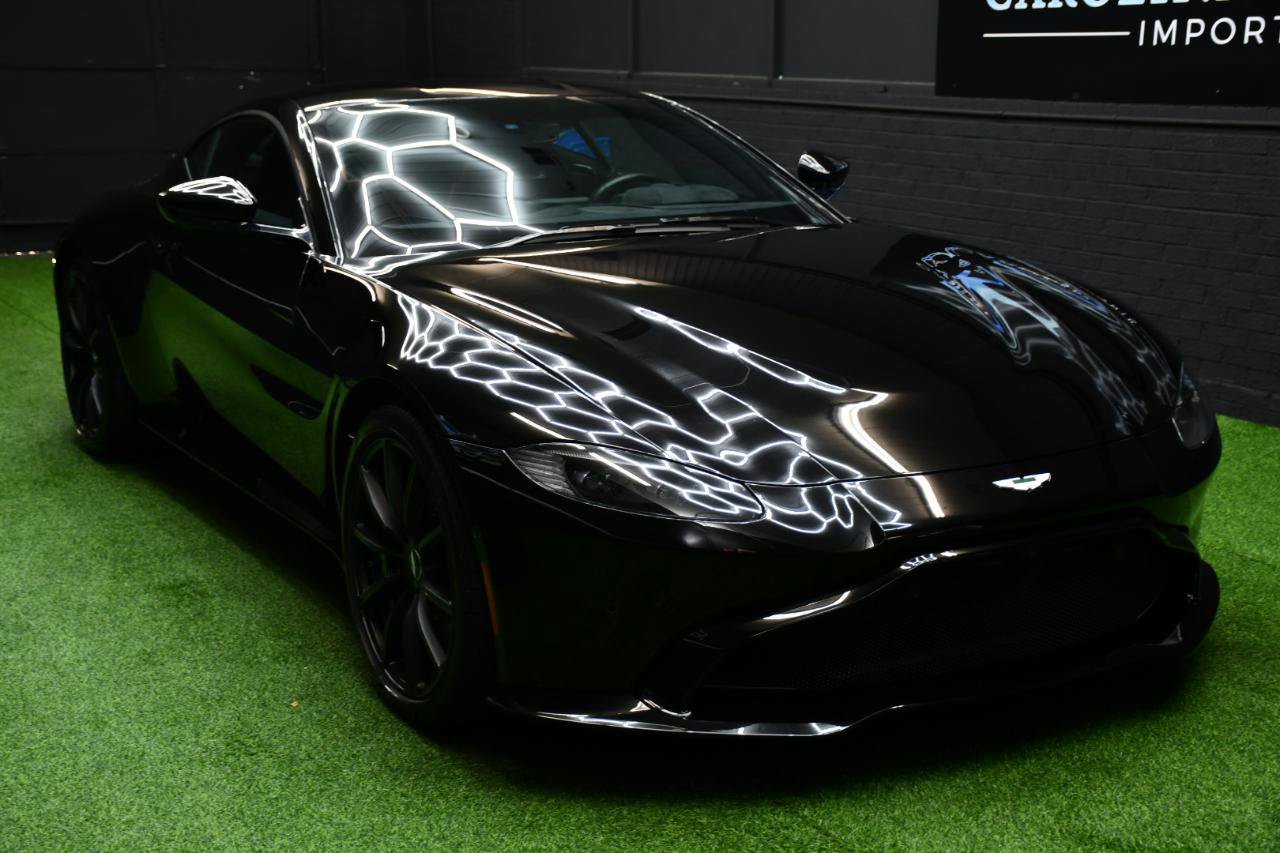Used 2020 Aston Martin V8 Vantage Coupe RWD image 12