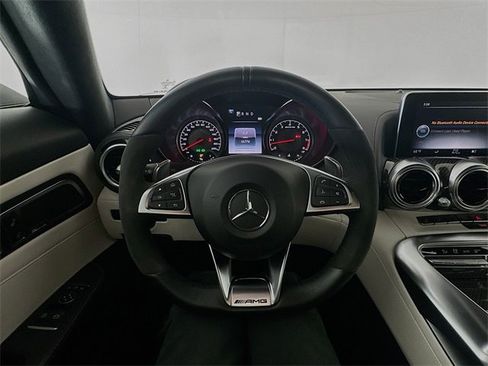 Used 2018 Mercedes-Benz AMG GT Roadster image 11