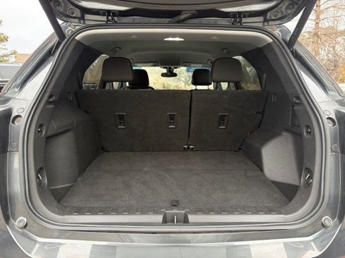 Used 2021 Chevrolet Equinox LT FWD image 14