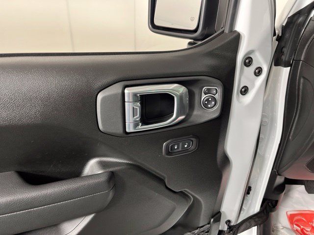 Used 2026 Jeep Wrangler Unlimited Sport AWD/4WD image 16