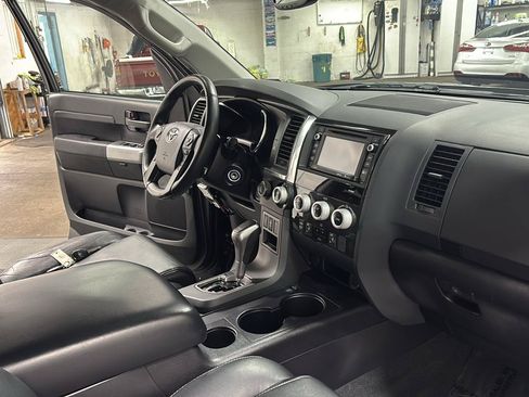 Used 2019 Toyota Sequoia TRD Sport w/ TRD Sport Premium Package AWD/4WD image 20