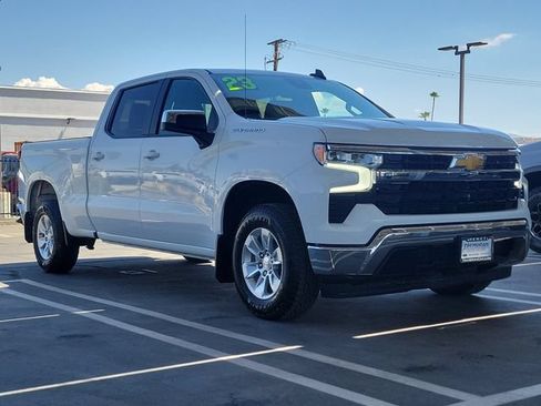 Used 2023 Chevrolet Silverado 1500 LT RWD image 2