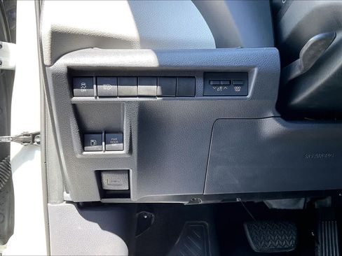 Certified 2022 Toyota Sienna LE FWD image 33