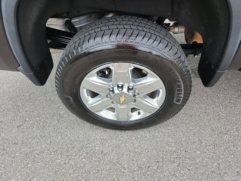 Used 2021 Chevrolet Silverado 2500 LTZ w/ LTZ Premium Package image 7