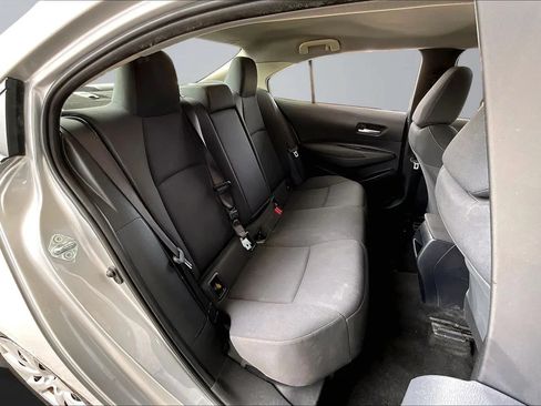 Used 2021 Toyota Corolla LE w/ Carpet Mat Package (TMS) FWD image 22