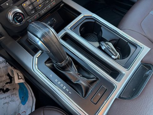 Used 2015 Ford F150 Platinum w/ Equipment Group 701A Luxury image 16