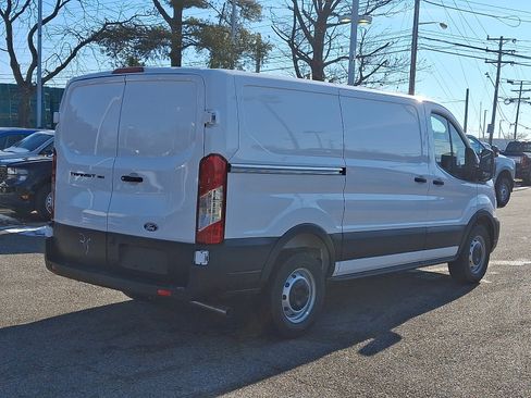 New 2026 Ford Transit 150 Low Roof RWD image 7