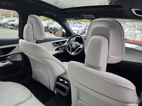 Used 2025 Mercedes-Benz E 450 4MATIC All-Terrain Wagon image 17