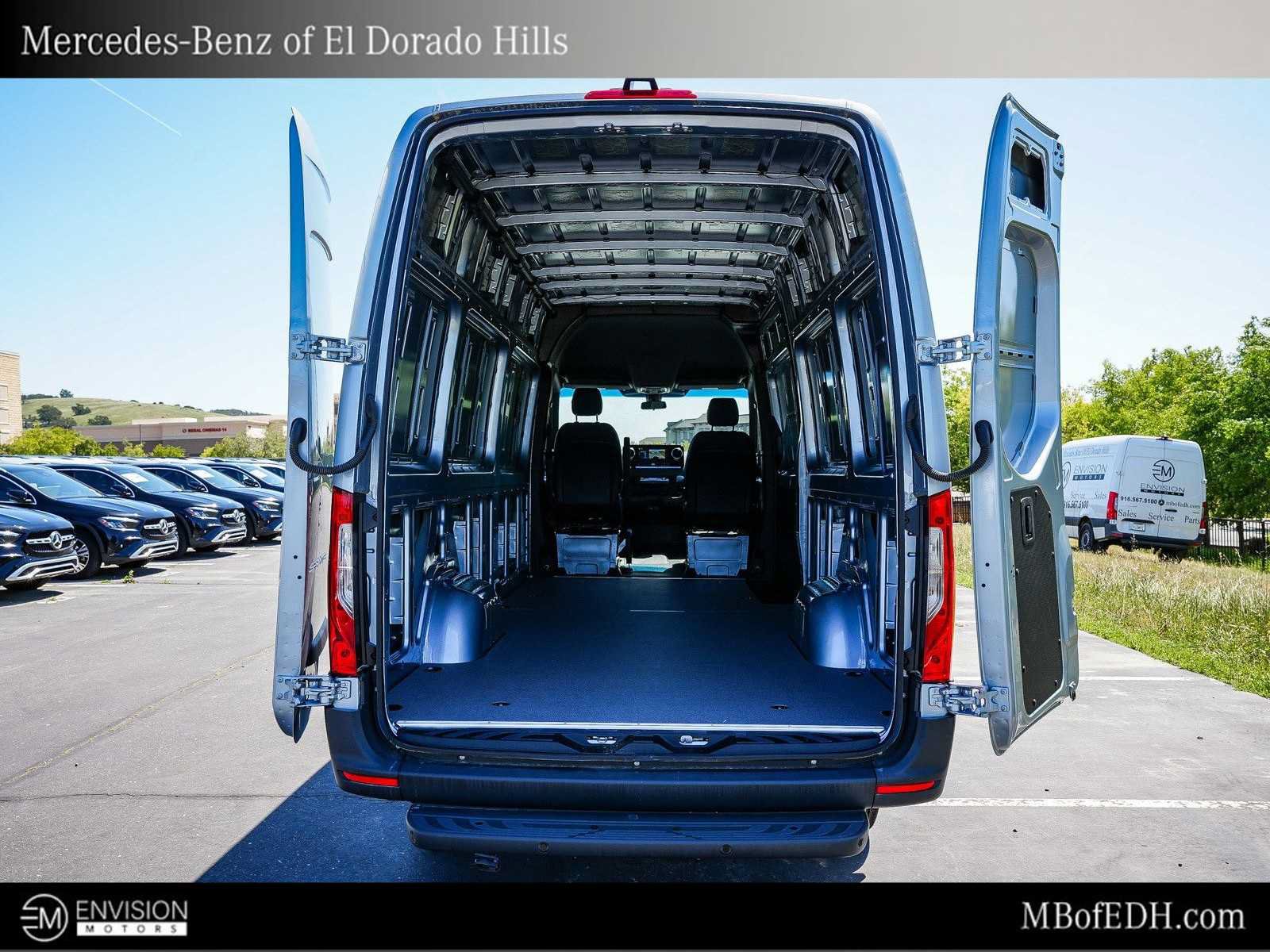 New 2025 Mercedes-Benz Sprinter 2500 image 19