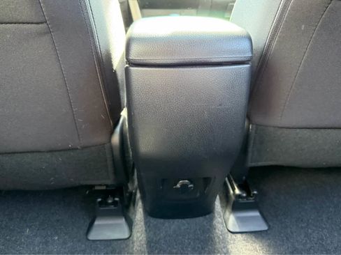 Used 2018 Toyota RAV4 XLE image 24