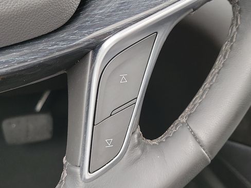 Used 2024 Cadillac XT5 Premium Luxury FWD image 22