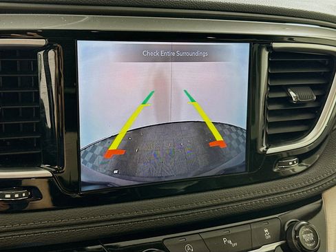 Used 2020 Chrysler Pacifica Limited FWD image 22