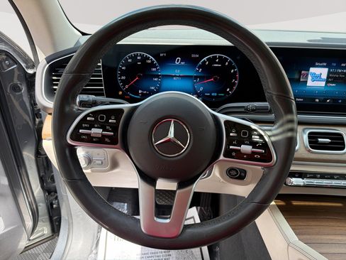 Used 2020 Mercedes-Benz GLE 450 4MATIC w/ Premium Package image 11