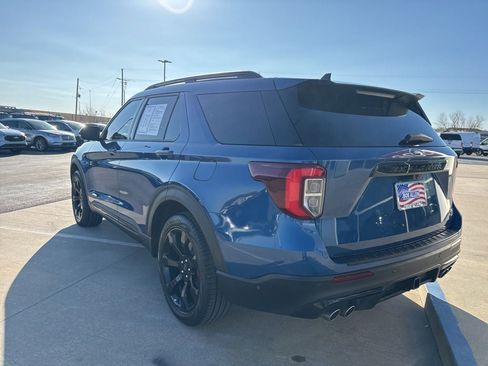 Used 2021 Ford Explorer ST image 3