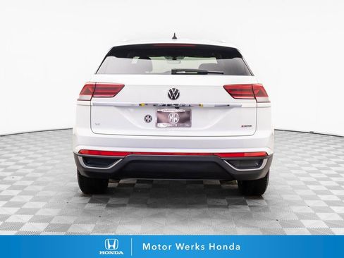 Used 2021 Volkswagen Atlas Cross Sport SE image 4