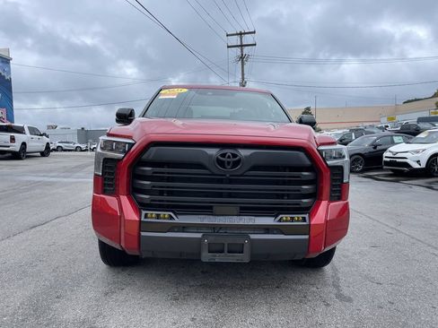 Used 2025 Toyota Tundra Limited AWD/4WD image 5